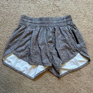 Lululemon Womens Gray Tracker Low Rise Lined 4" Shorts Size 6